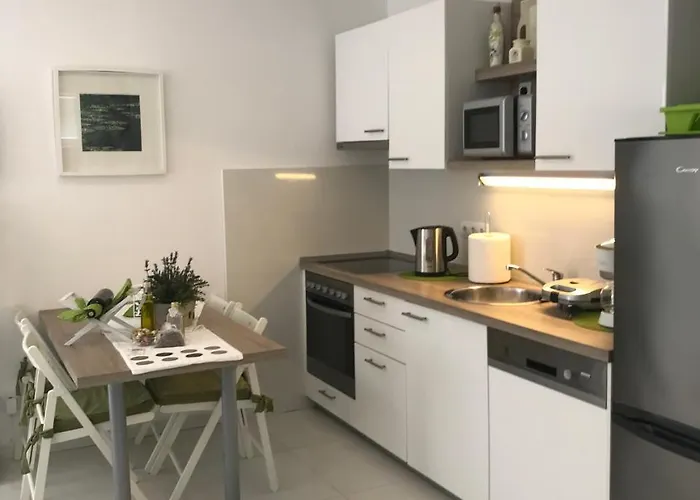 Lavanda Ruzmarin Lägenhet Njivice