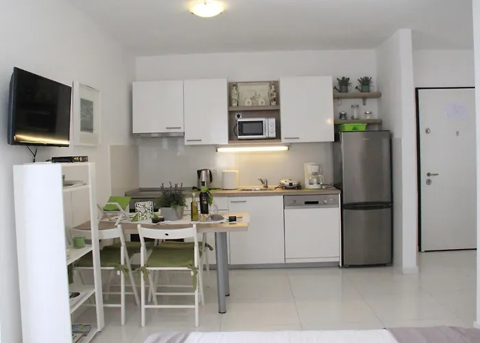 公寓 Lavanda Ruzmarin *