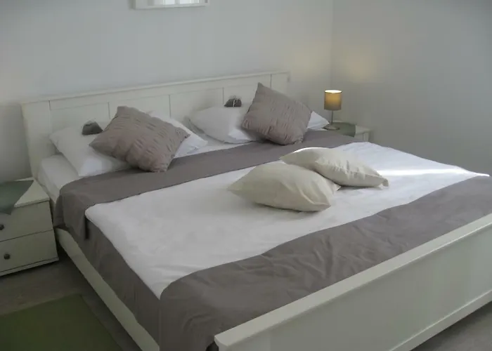 Lavanda Ruzmarin 公寓 *